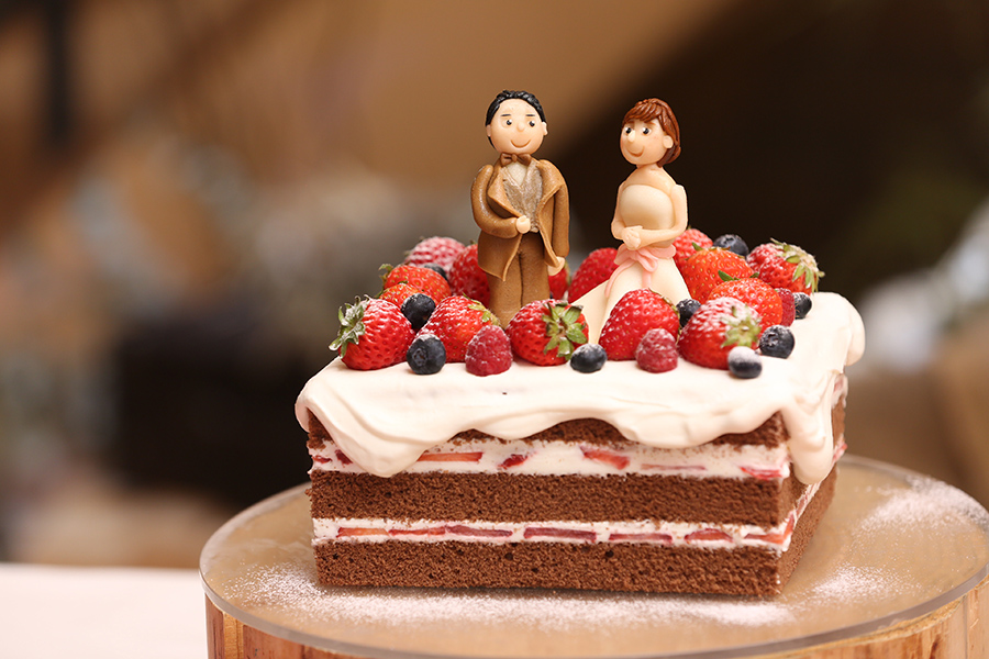 広島の結婚式場 イチゴのチョコケーキ