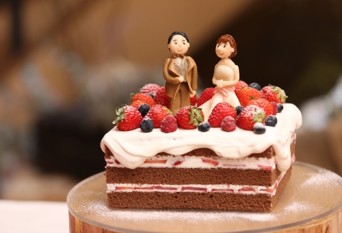 広島の結婚式場 イチゴのチョコケーキ