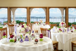 広島の海が見える結婚式場　開放的な披露宴会場