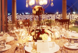 広島の海が見える結婚式場　夜景の披露宴会場