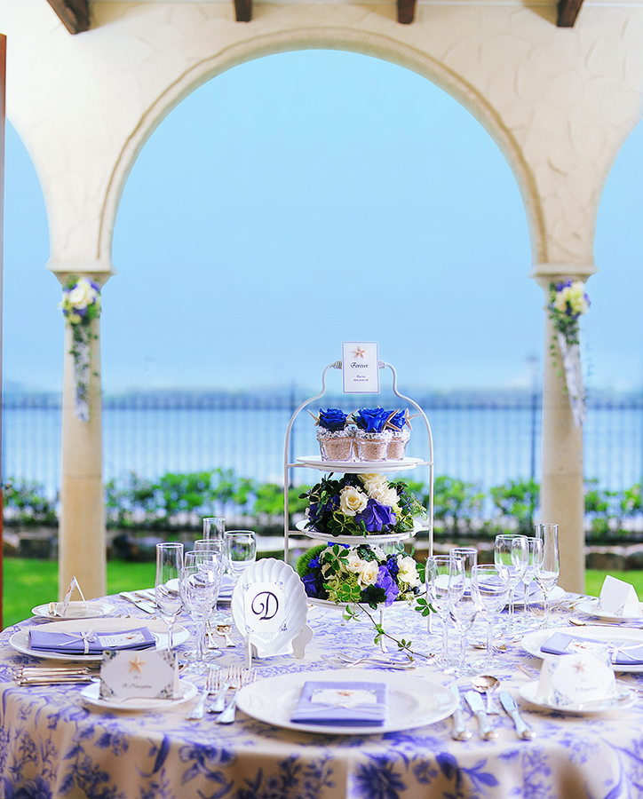 広島の海が見える結婚式　ガーデンテーブルコーデ