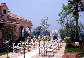 広島のグリーンガーデンで結婚式 ガーデン挙式の様子